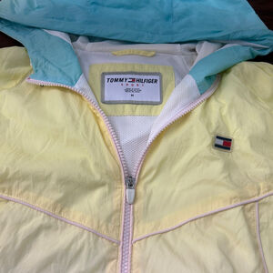 TOMMY HILFIGER Windbreaker Jacket Coat Womens Siz M. Excellent Cond.